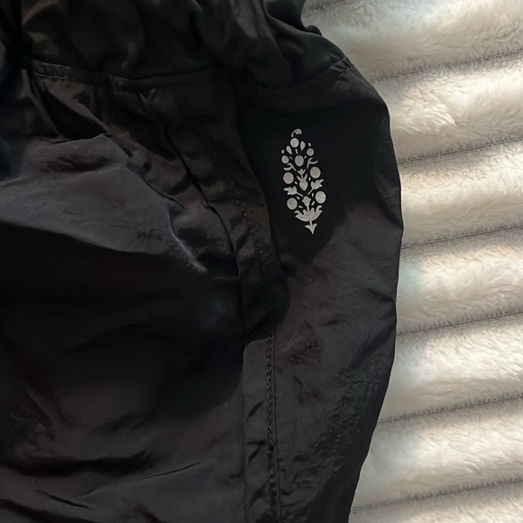 Black free people way home shorts - Picture 4 of 4